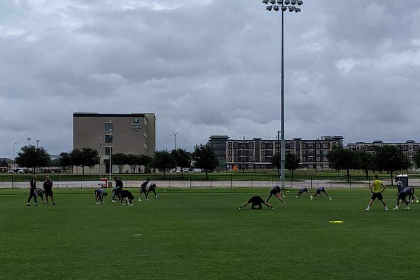 There weren't a whole lot of first team player available for FC Dallas at training. (6-5-19)