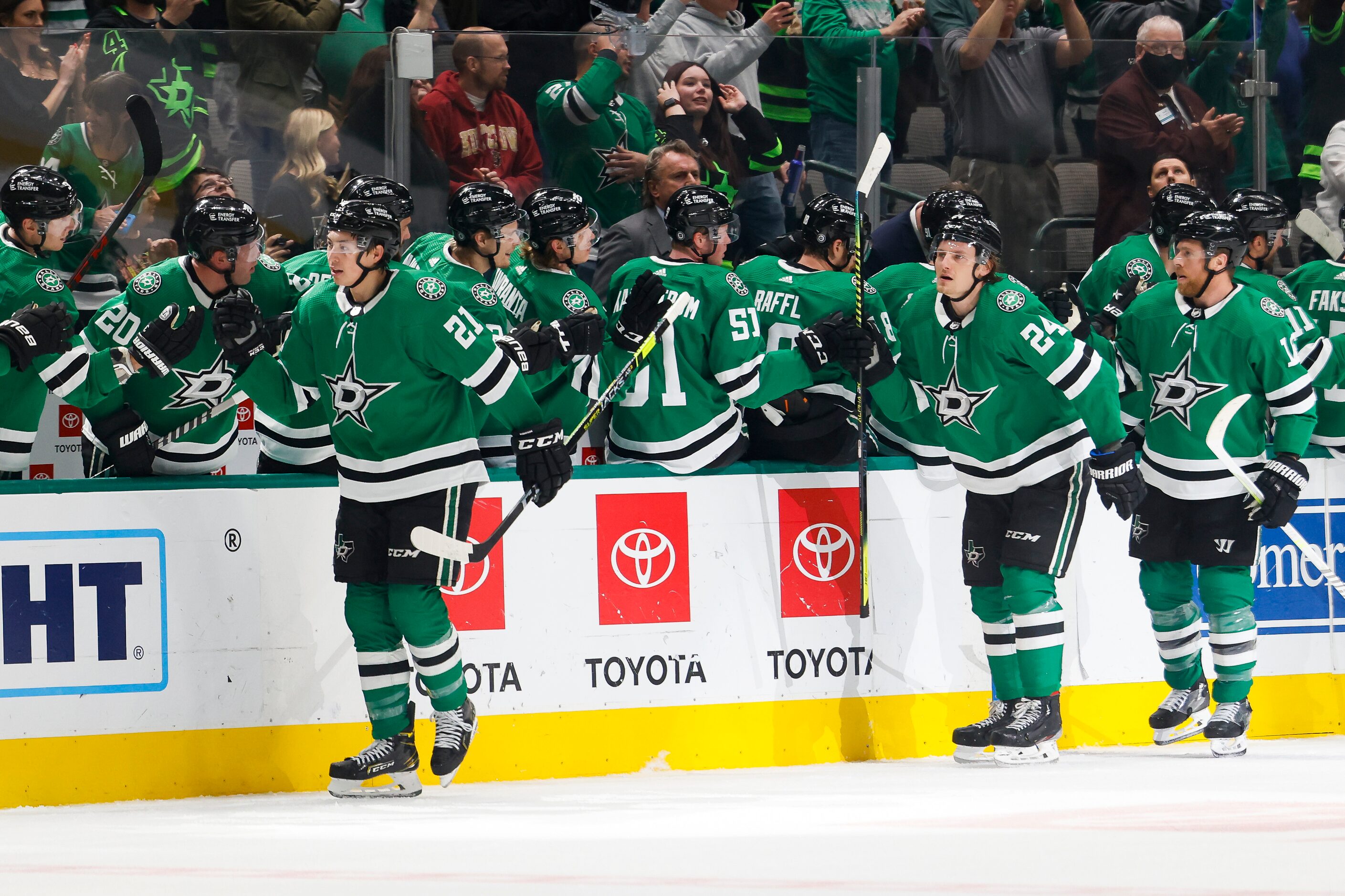 Dallas Stars left wing Jason Robertson (21) celebrates a goal against the Vegas Golden...