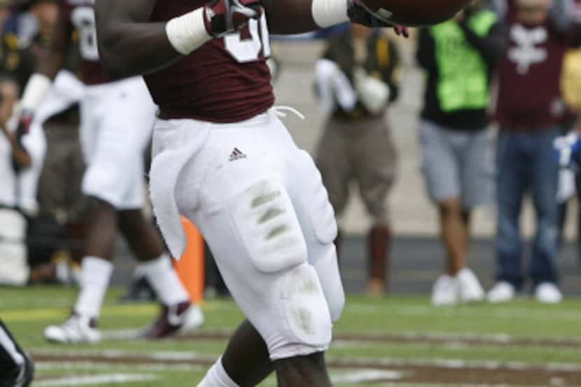 Texas A&M Aggies running back Cyrus Gray (32) after scoring a touchdown during the NCAA...