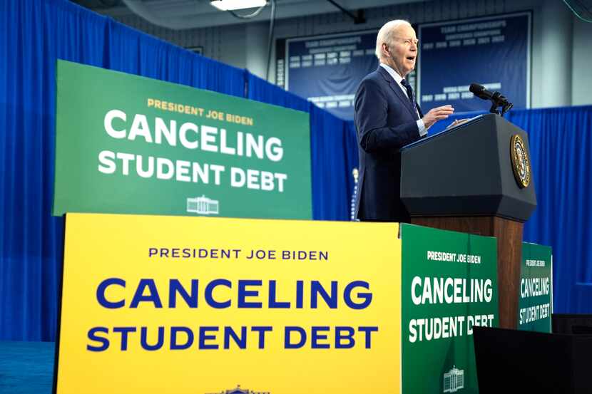 El presidente Joe Biden lanzó el miércoles la última ronda de cancelaciones de deudas por...