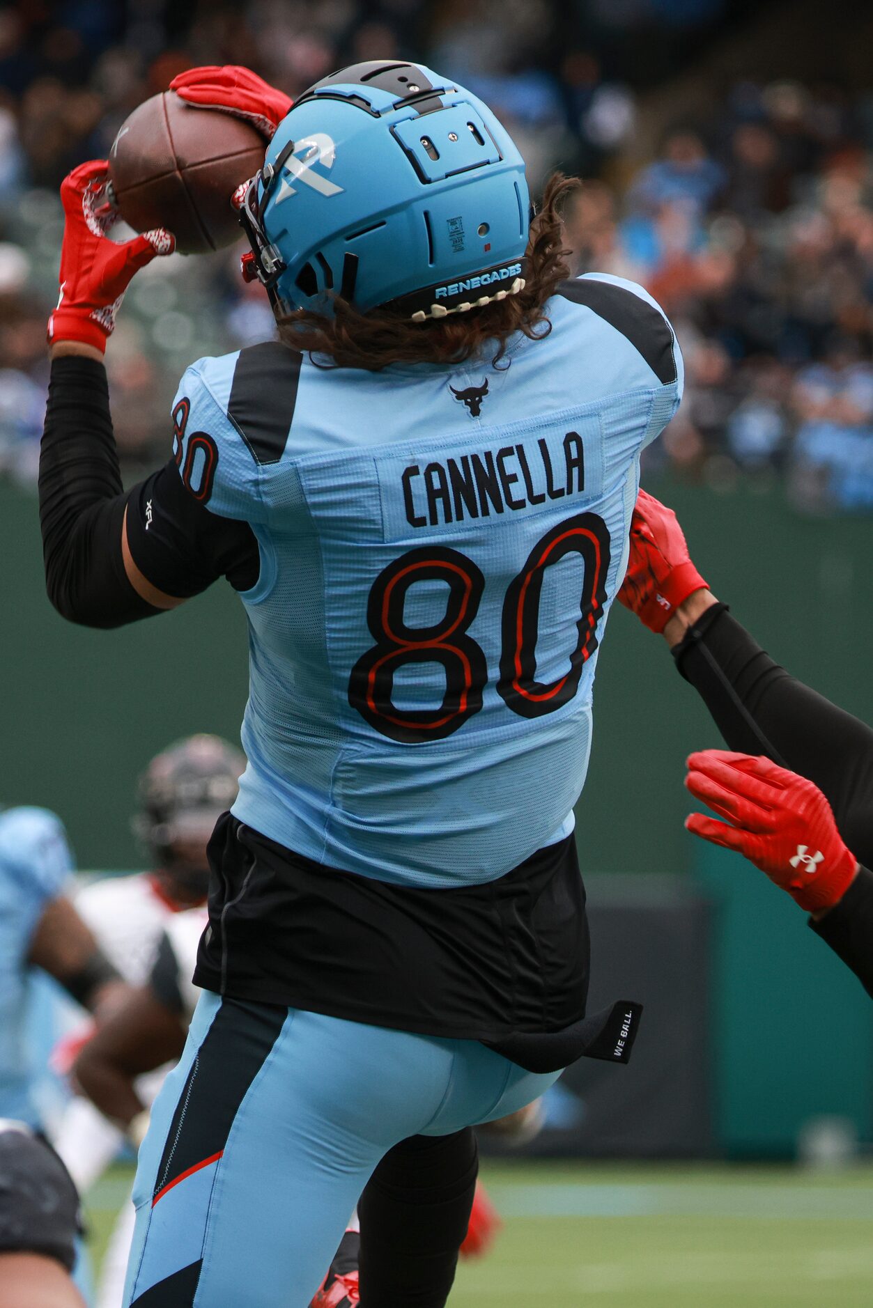 Arlington Renegades tight end Sal Cannella (80) looses control of the ball after a pass from...