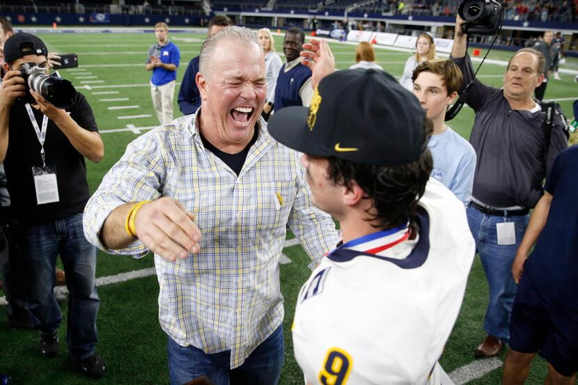Highland Park's John Stephen Jones celebrates with his father Dallas Cowboys John Stephen...