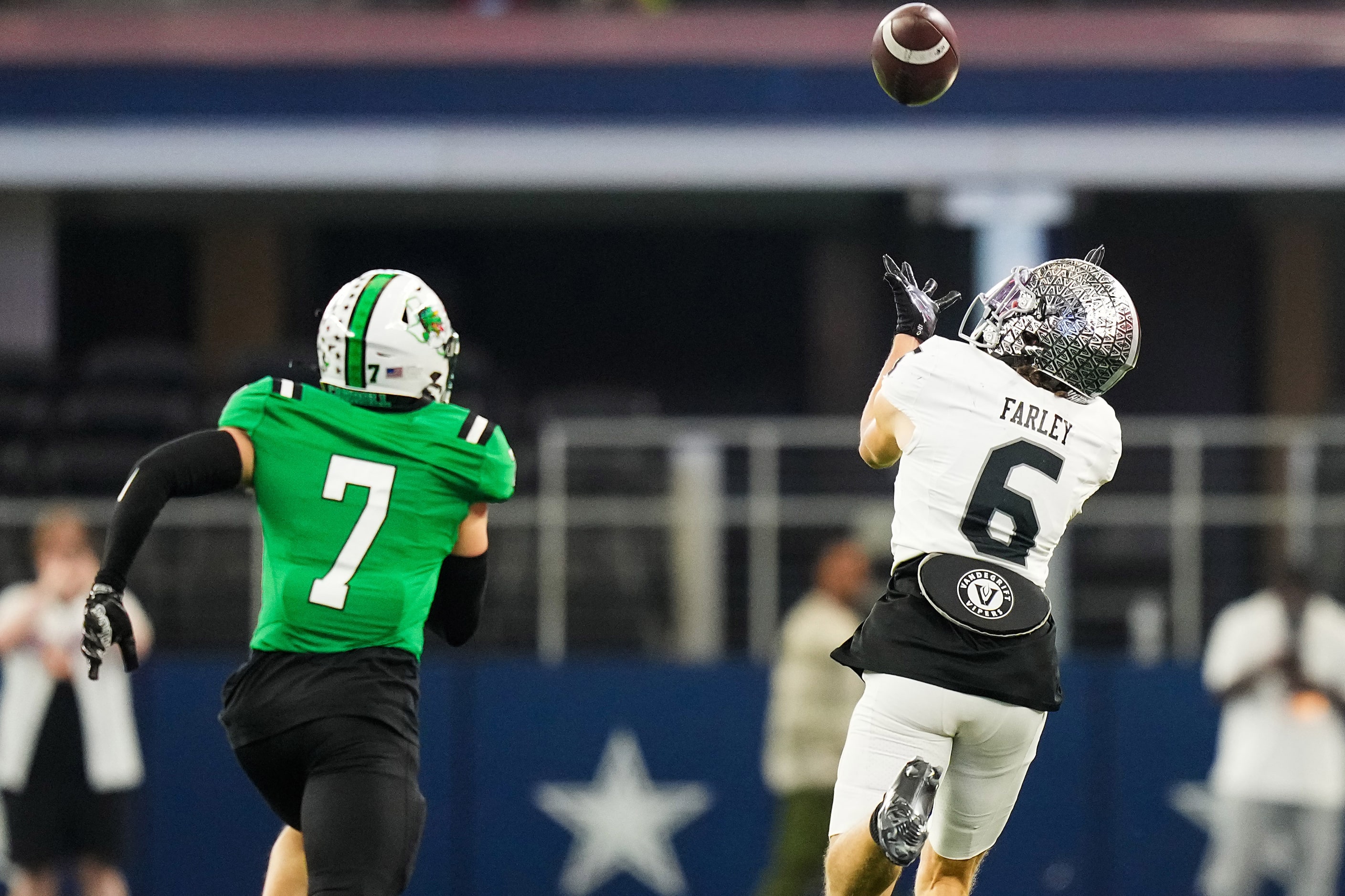 Austin Vandegrift wide receiver George Farley (6) catches an 84-yard touchdown pass as...