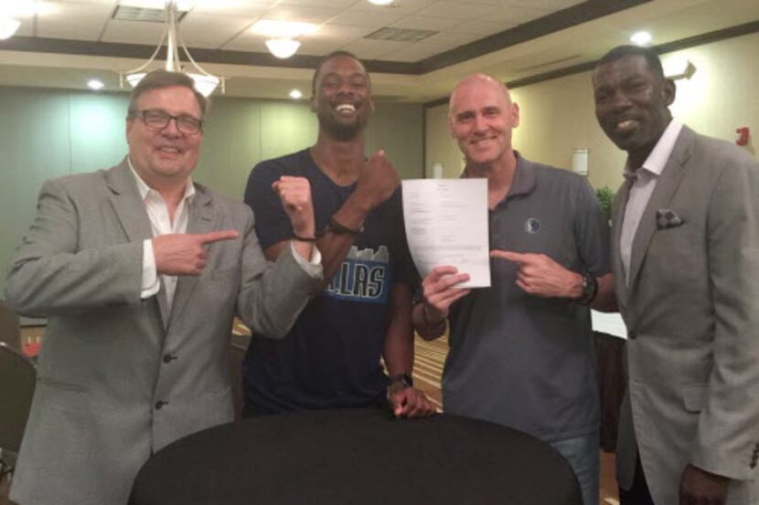 Donnie Nelson, Harrison Barnes, Rick Carlisle and Michael Finley   photo from Mark Cuban's...