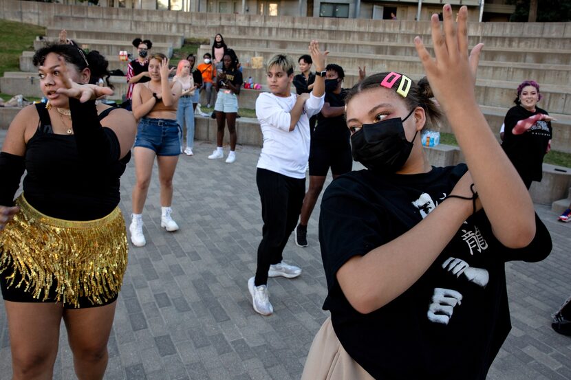 Heaven Henry joined the random play event put on by AEON dance group in early October. 