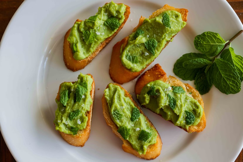 Crostini with Fava Bean Purée 