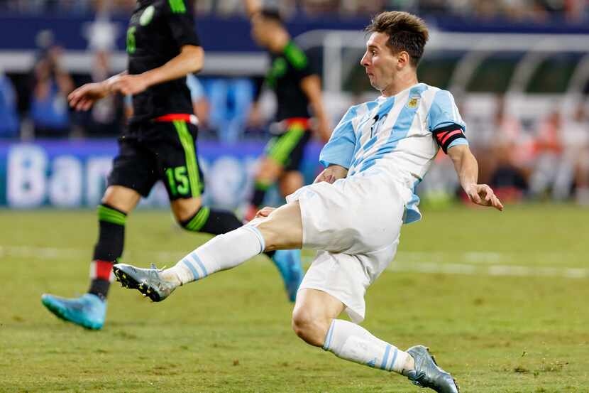 El argentino Lionel Messi anotó un gol de alta ejecución técnica en el minuto 88 del partido...