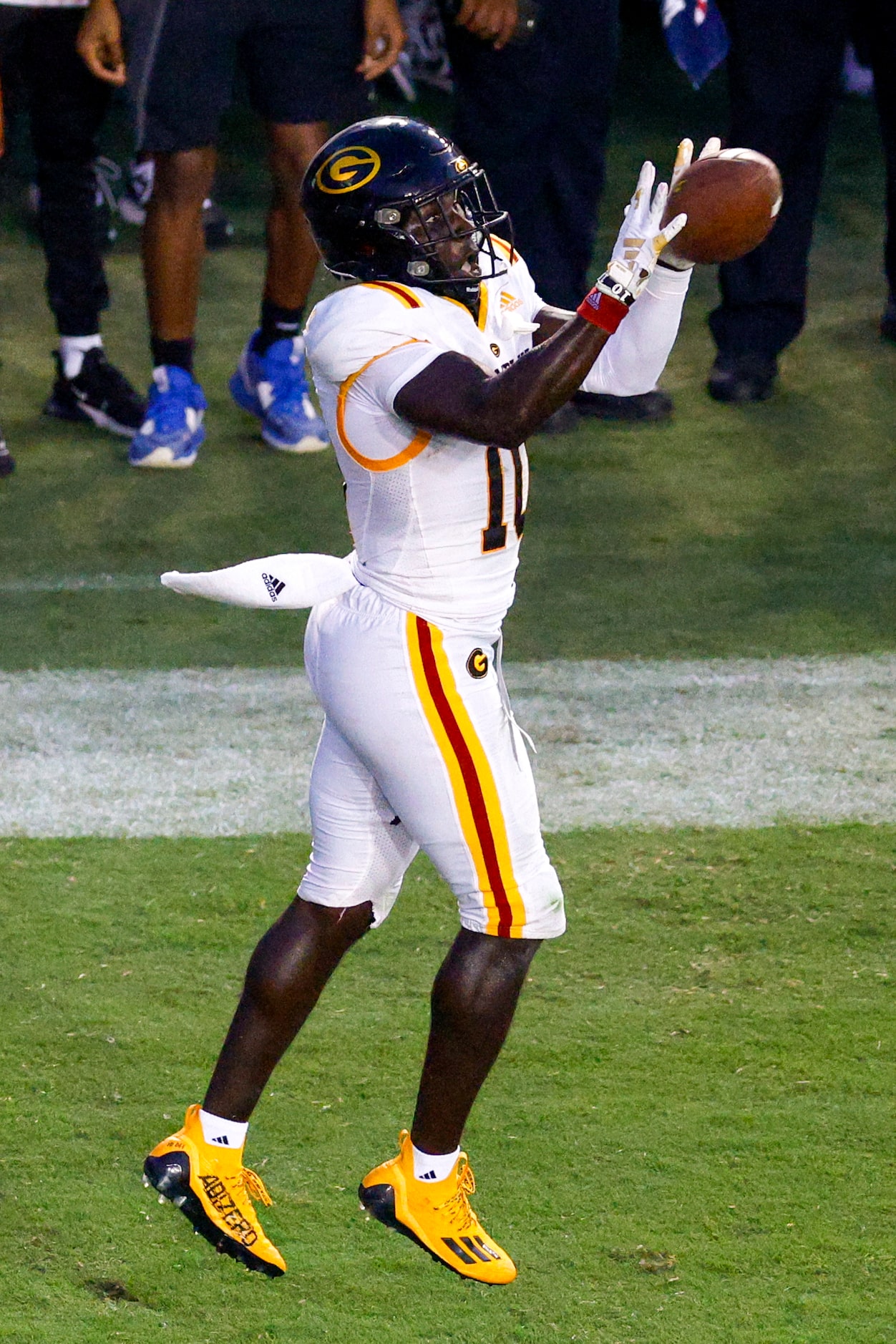 Grambling State wide receiver Lyndon Rash (10) catches a pass in the end zone for a...