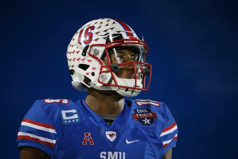 SMU wide receiver Courtland Sutton (16) during warm-ups before his last game playing for SMU...