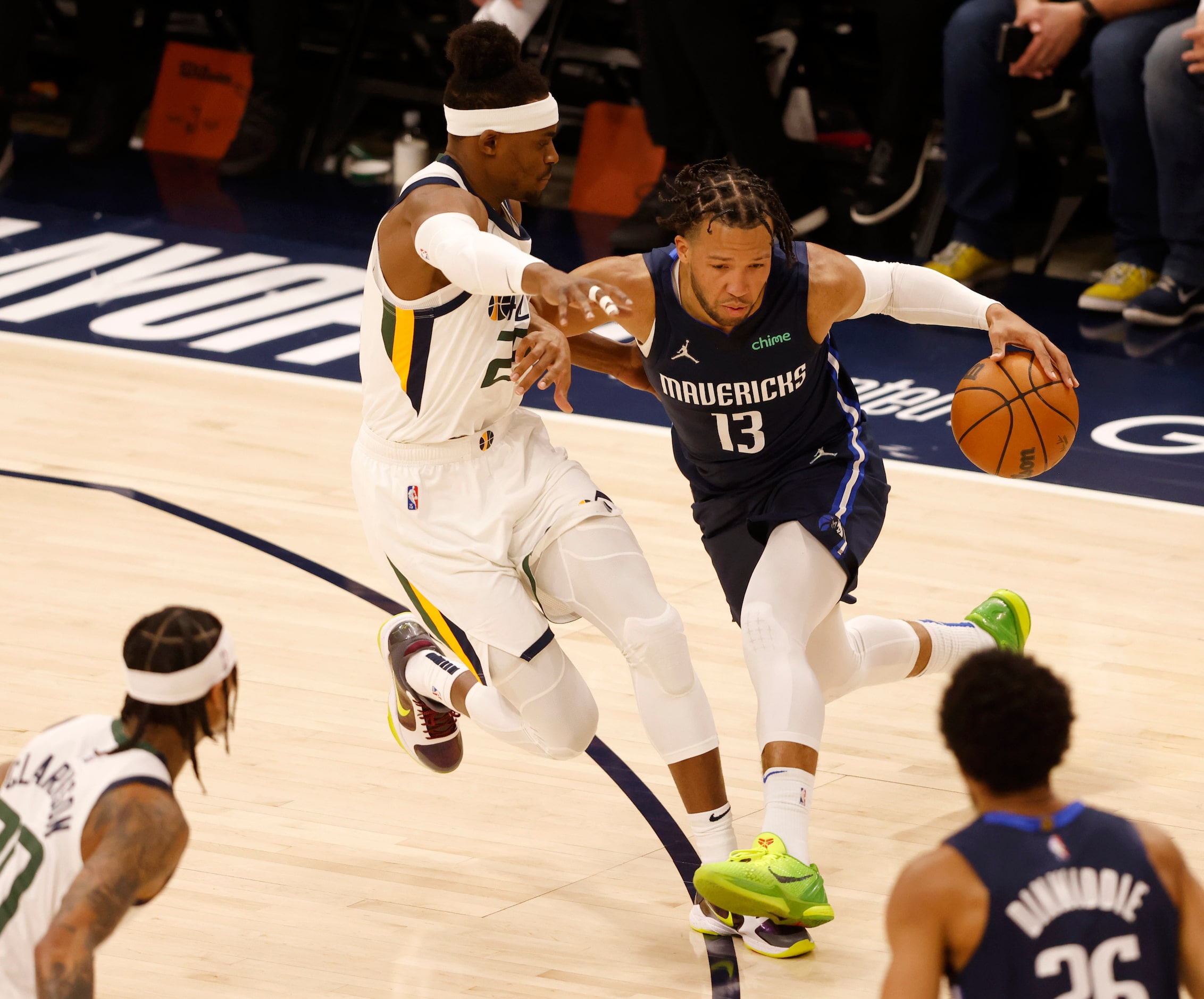 Dallas Mavericks guard Jalen Brunson (13) drives on Utah Jazz forward Danuel House Jr. (25)...