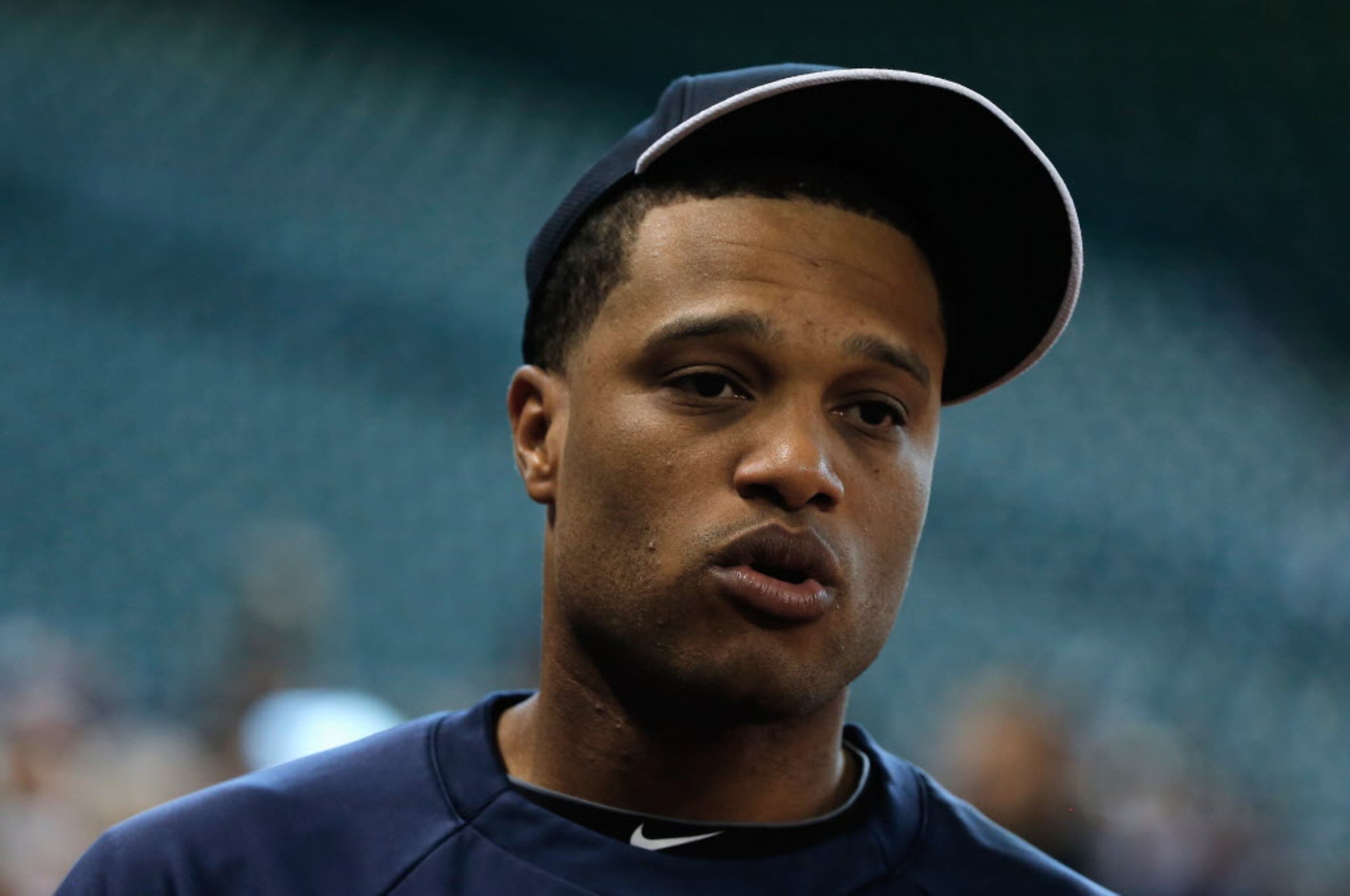 Yankees meet with Robinson Cano's agent; still big gap in contract
