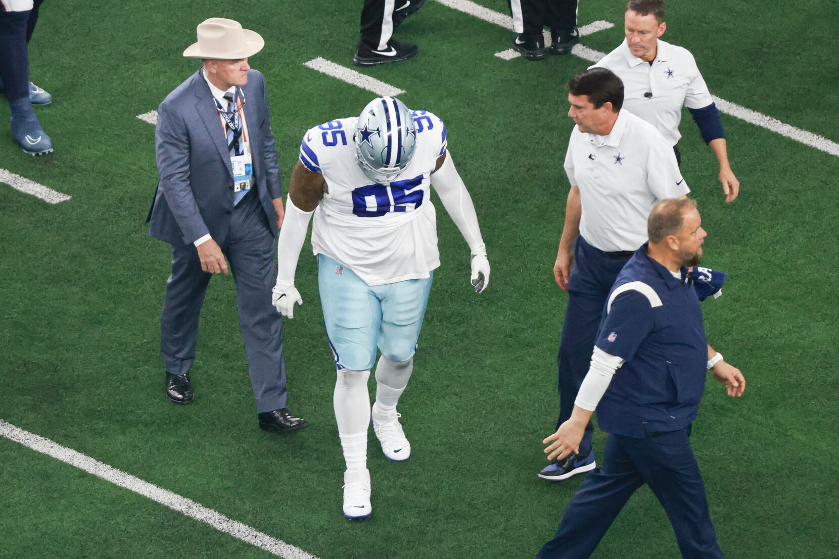 Jerry Jones: Cowboys DT Johnathan Hankins out for regular season