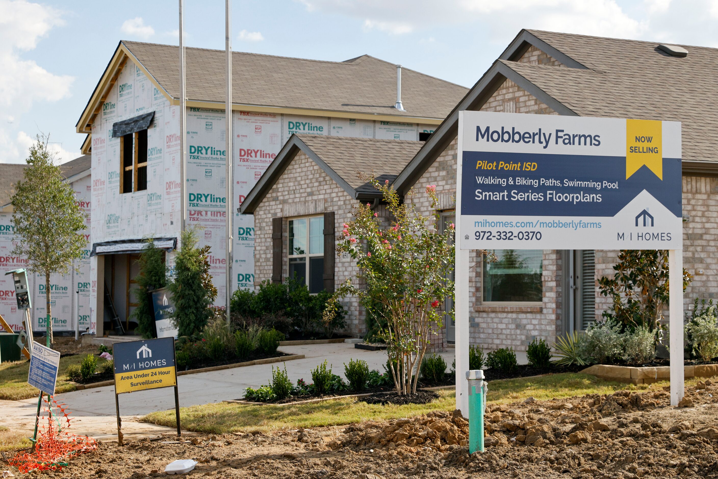 Houses under construction at Mobberly Farms.