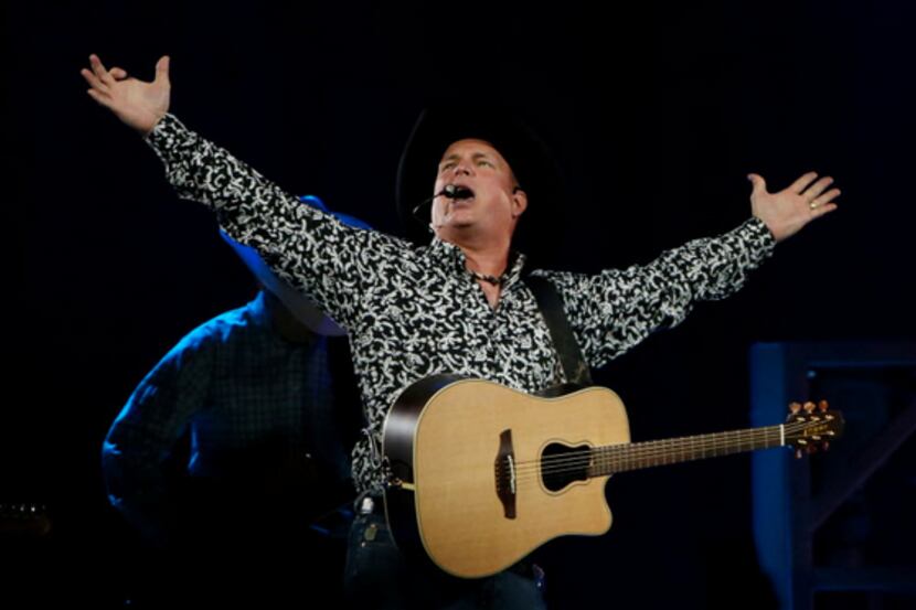 Garth ruled at the American Airlines Center in Dallas Thursday, Sept. 17. Stay tuned for...