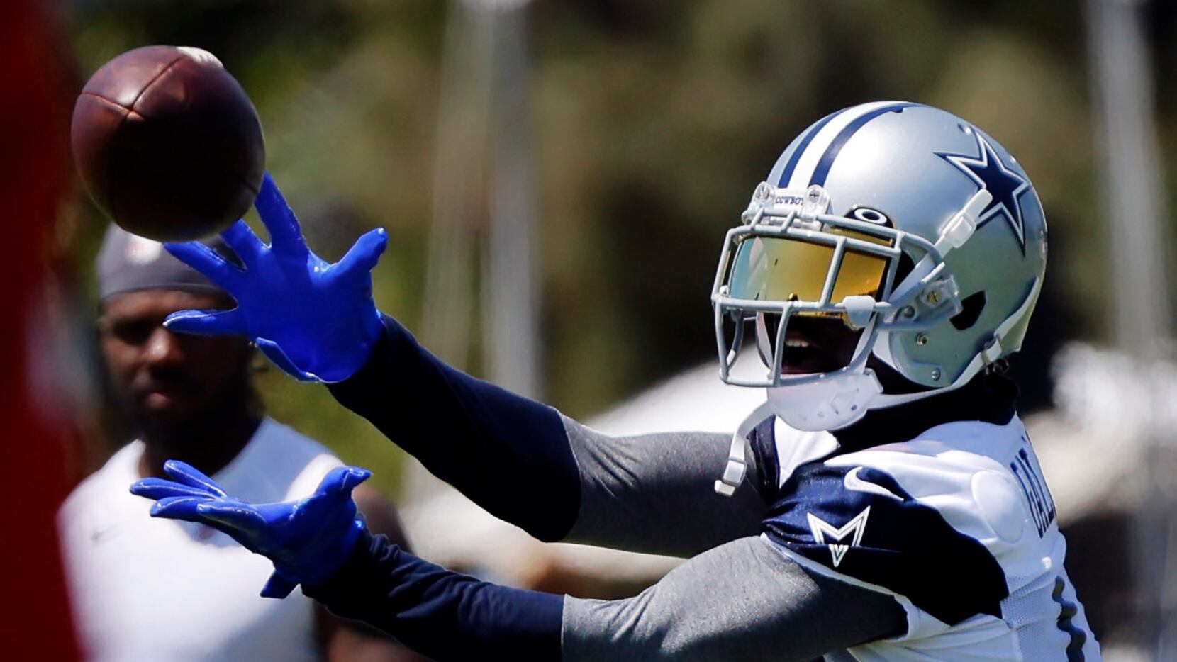 Michael Gallup helps Cowboys end joint practices with Chargers on high note