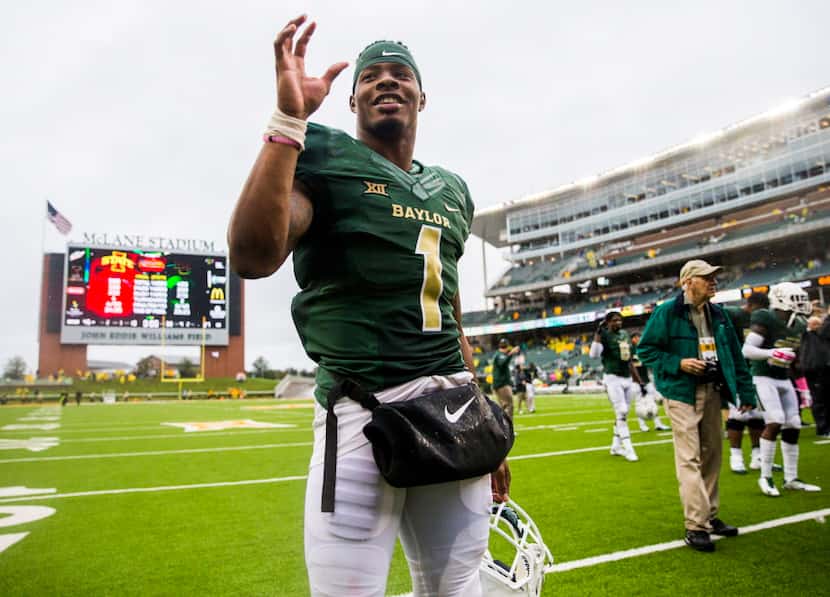 Baylor Bears wide receiver Corey Coleman (1) celebrates a 45-27 win over the Iowa State...