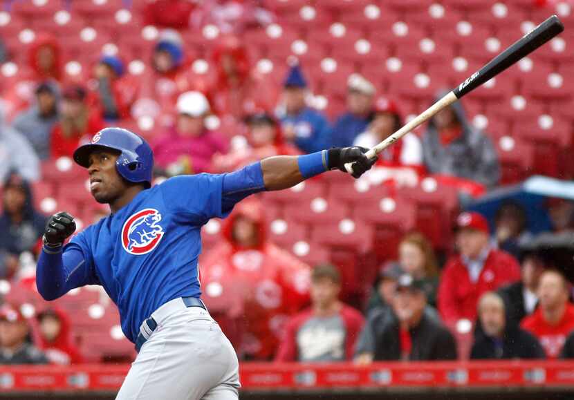 Oct 1, 2015; Cincinnati, OH, USA; Chicago Cubs right fielder Austin Jackson hits a three-run...