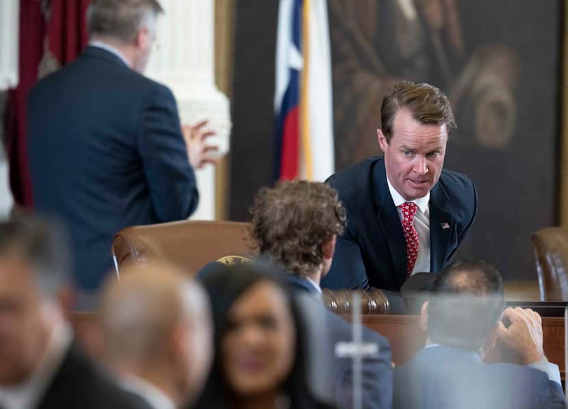 House Speaker Dade Phelan, R-Beaumont, talks with members in the final minutes of the 87th...