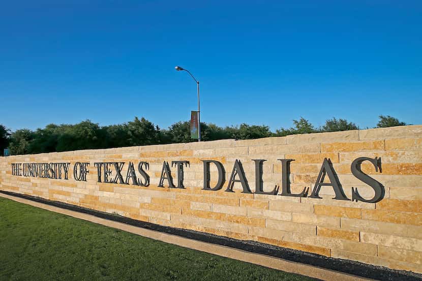 La Universidad de Texas en Dallas despidió a 20 personas y cerró su oficina de DEI.