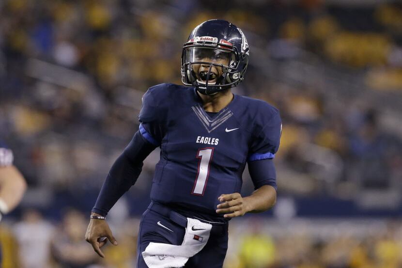 Allen quarterback Kyler Murray (1) reacts to a touchdown pass during the second half of the...