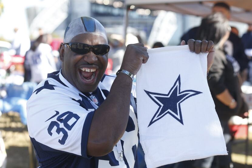 Dallas Cowboys fan Rodney Washington of El Paso, pictured prior to the Dallas Cowboys-...