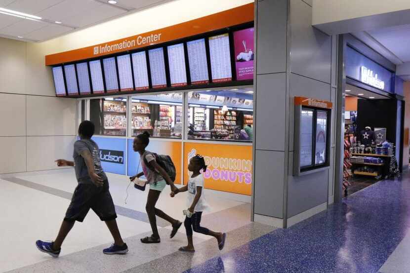El Aeropuerto DFW estrenó un nuevo ‘look’ para la Terminal E.  DAVID WOO/DMN

