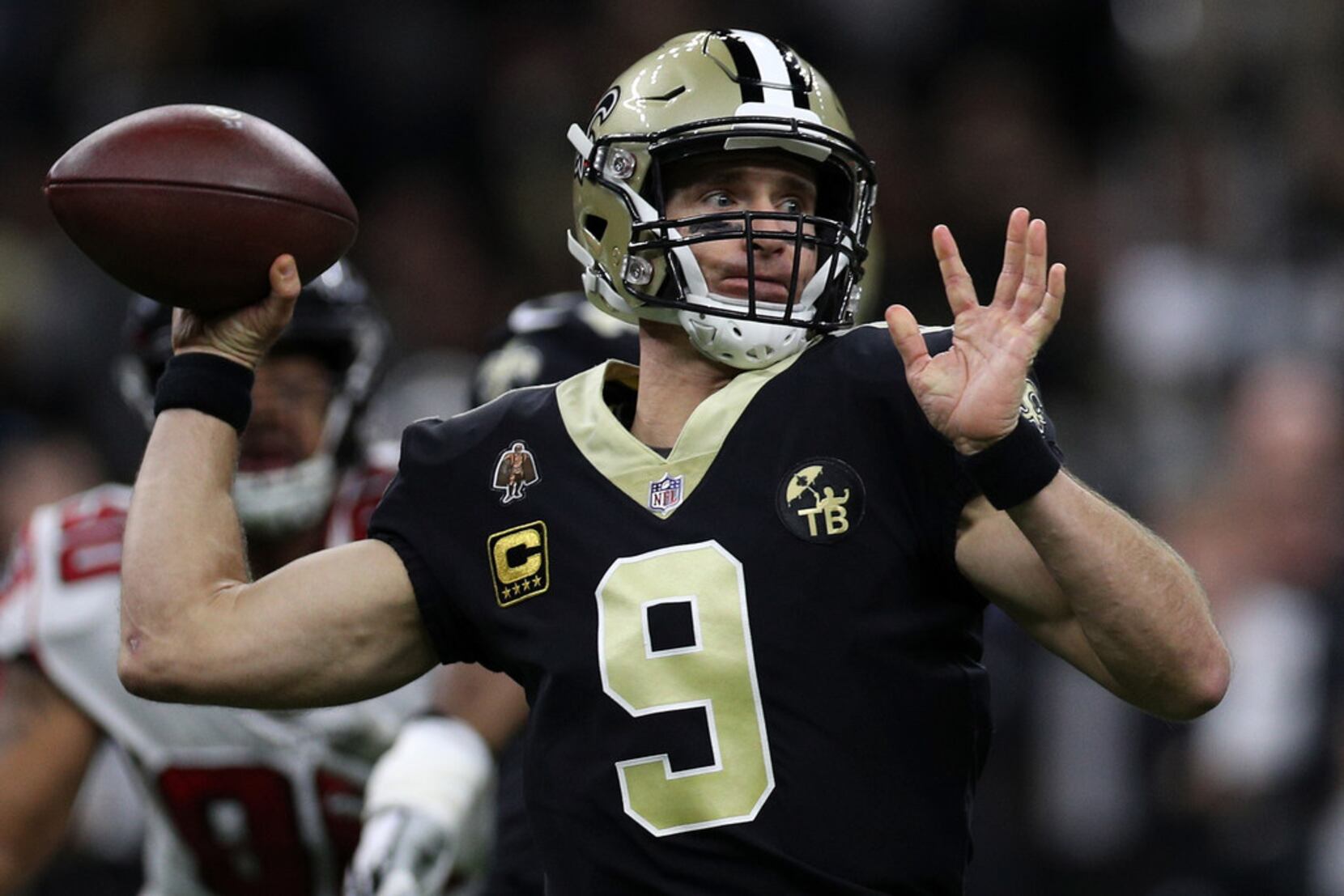 Drew Brees, Alvin Kamara among Top 20 NFL players in merchandise sales