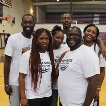 Finney-Smith and his mom and surviving siblings: L-R: brother Da-Shawn; sister Sha-Kiyla;...