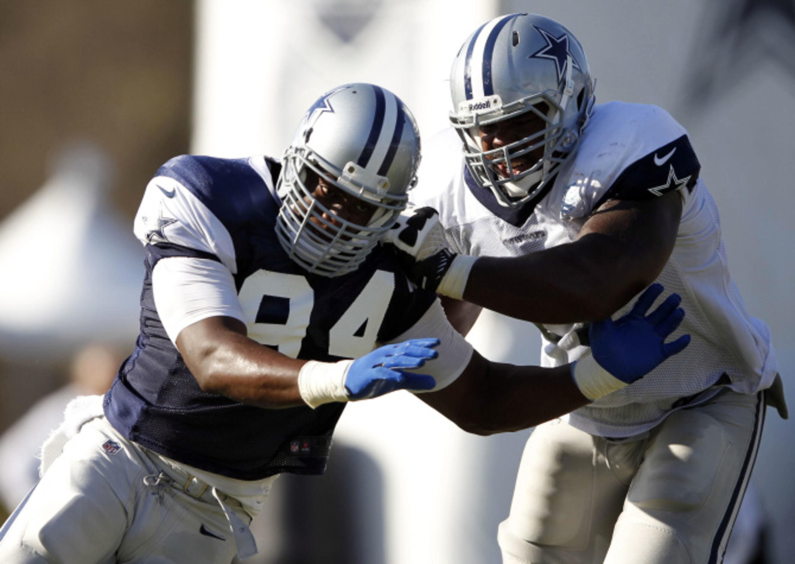 DeMarcus Ware is down in in Dallas helping with training for defensive line  : r/cowboys