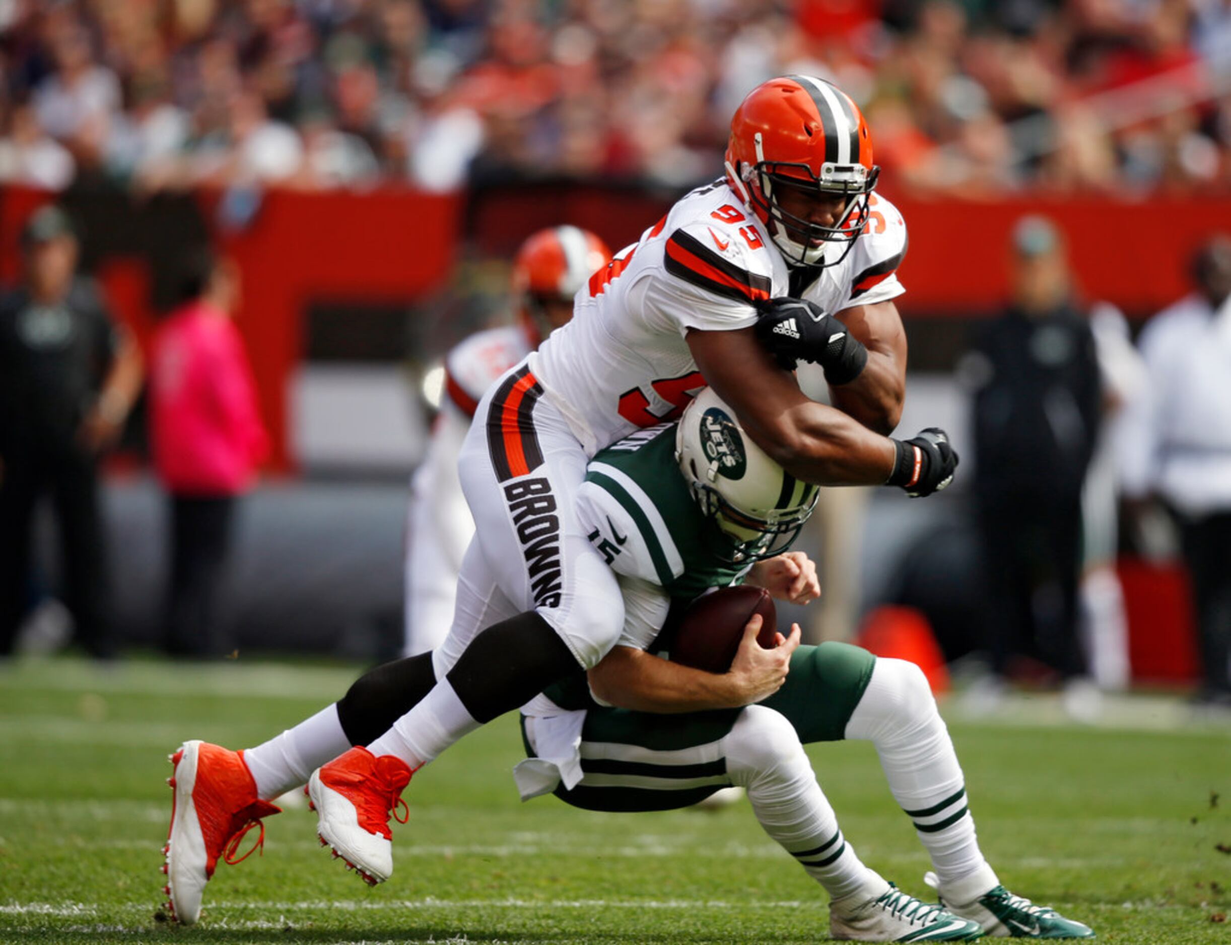 Browns Star Myles Garrett Gives Troublesome Injury Update After Win