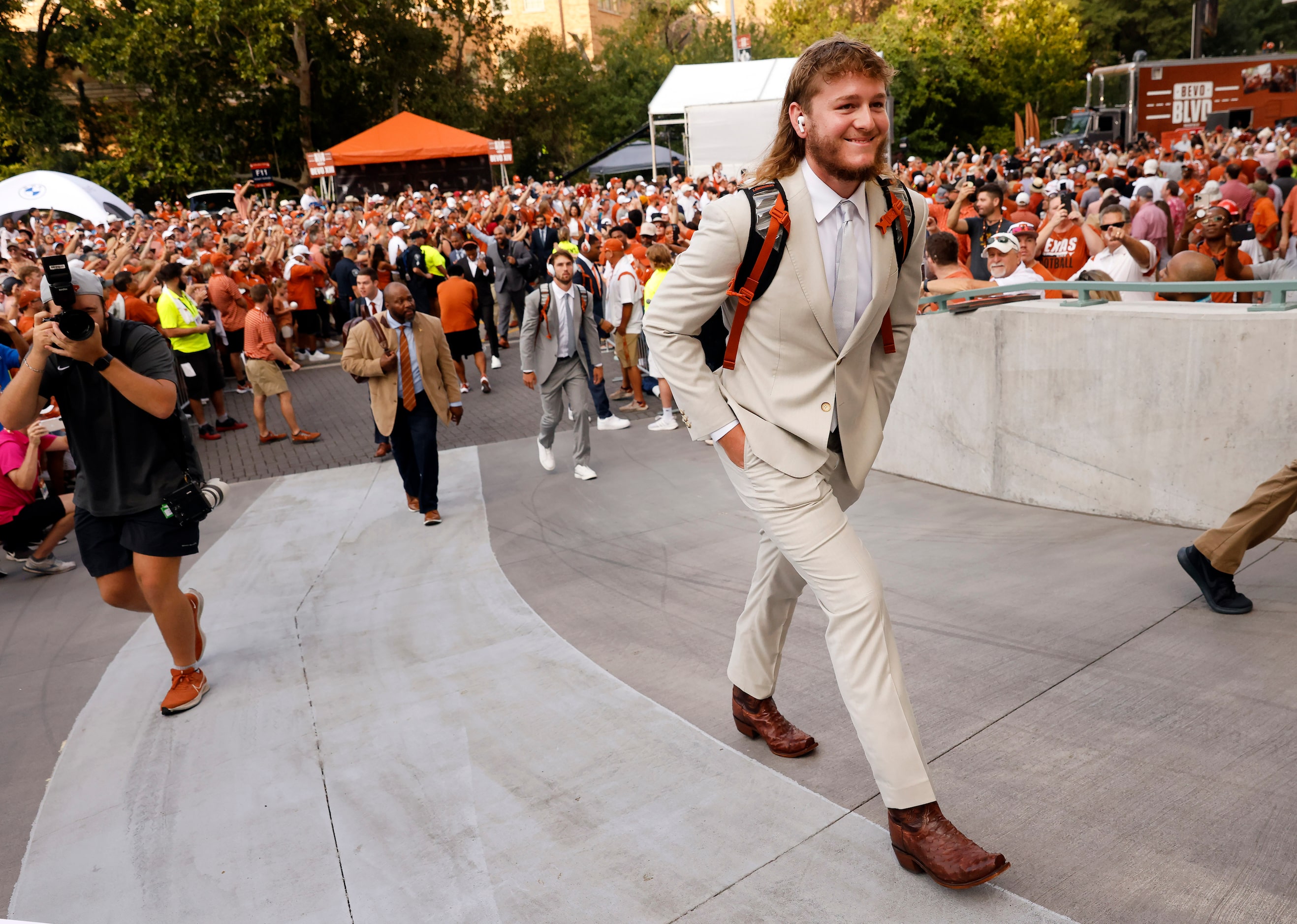 arrives for their game against the Alabama Crimson Tide at Darrell K. Royal-Texas Memorial...