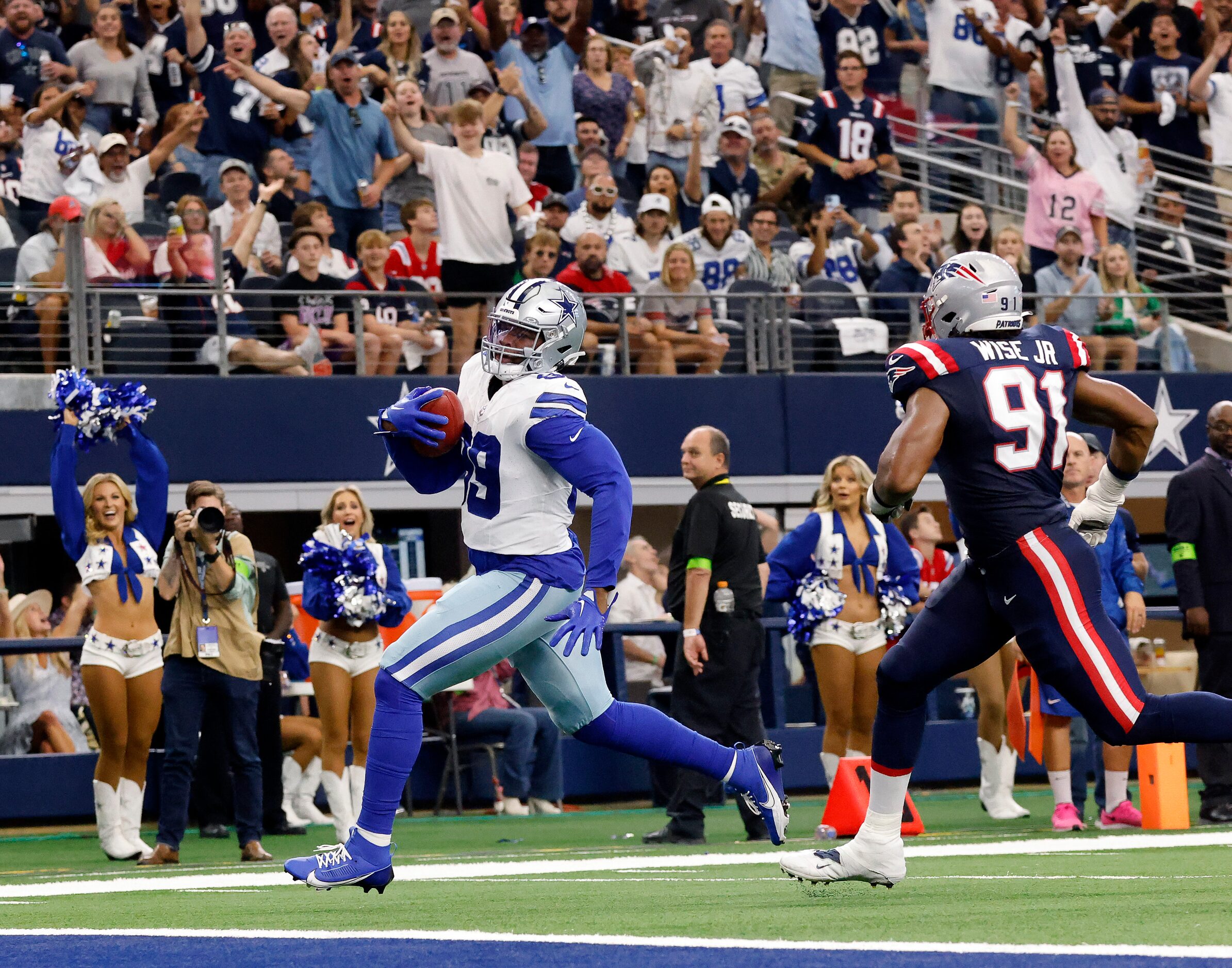 Dallas Cowboys defensive end Chauncey Golston (99) scores a two-point conversion against New...