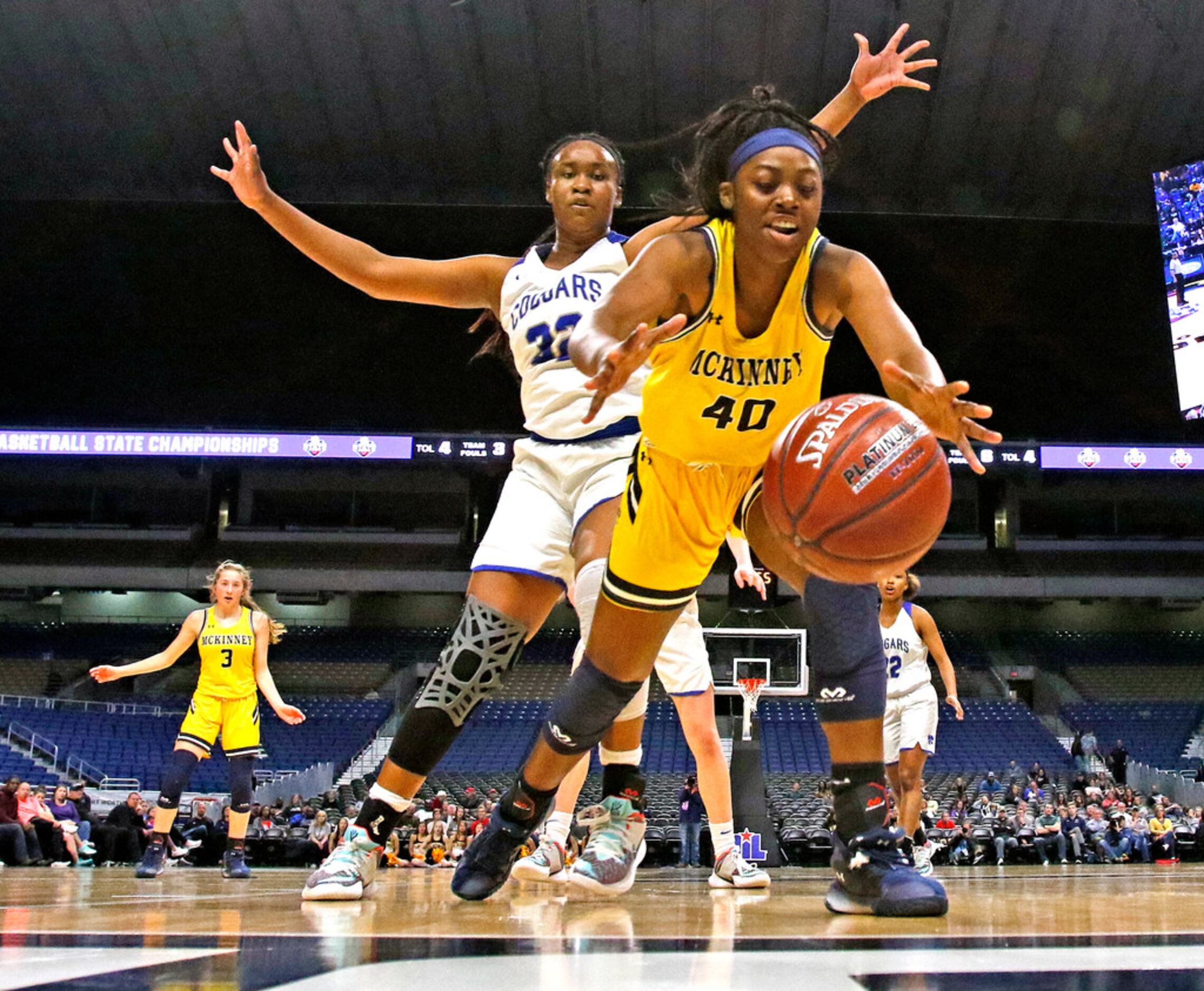 McKinney forward Kimberly Gordon #40 can't save the ball from going out of bounds in 6A...