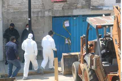 En el inmueble de Andrés Mendoza fueron encontrados enterrados los restos de varias mujeres,...