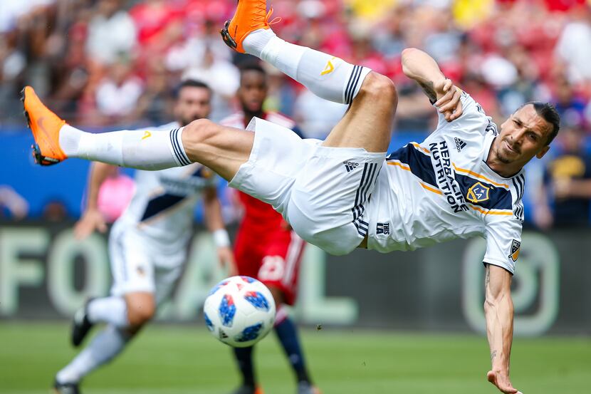 Zlatan Ibrahimovic of the LA Galaxy goes for the side volley against FC Dallas. (5-12-18)