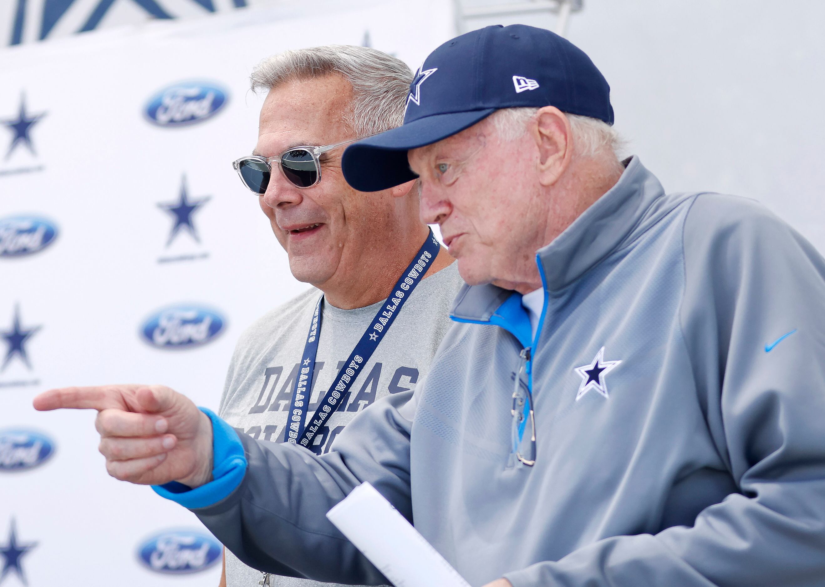 Dallas Cowboys part ways with Ezekiel Elliott, Jerry Jones says