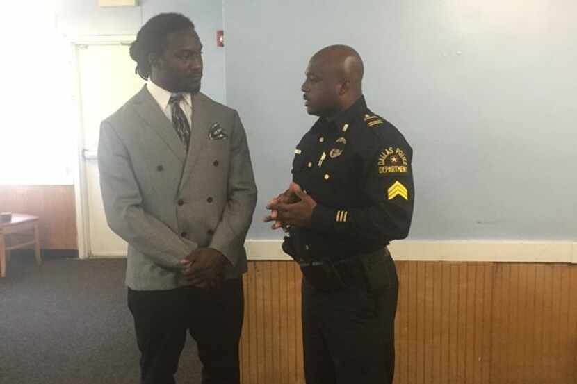Cleveland Browns running back Isaiah Crowell visited with Dallas police and attended the...