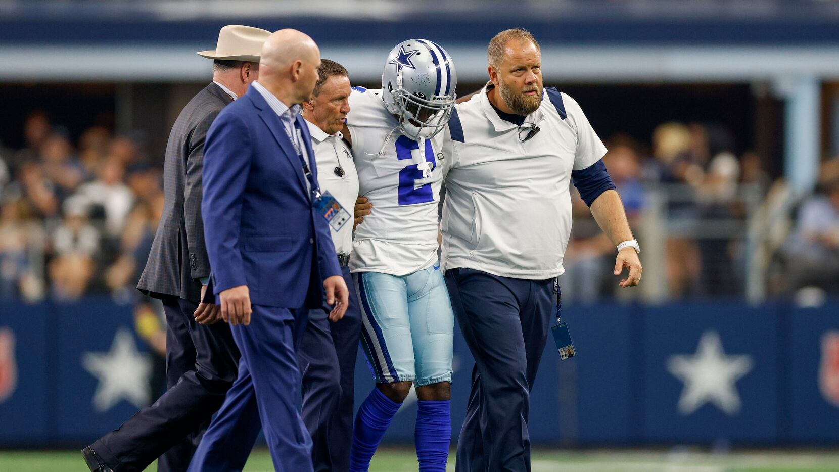 Cowboys CB Jourdan Lewis undergoes surgery, out for season after foot  injury vs. Lions
