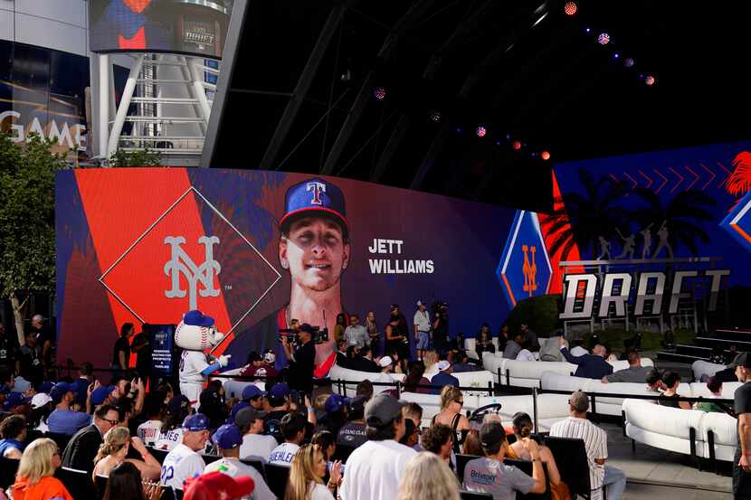 Jett Williams is selected by the New York Mets with the 14th pick of the 2022 MLB baseball...