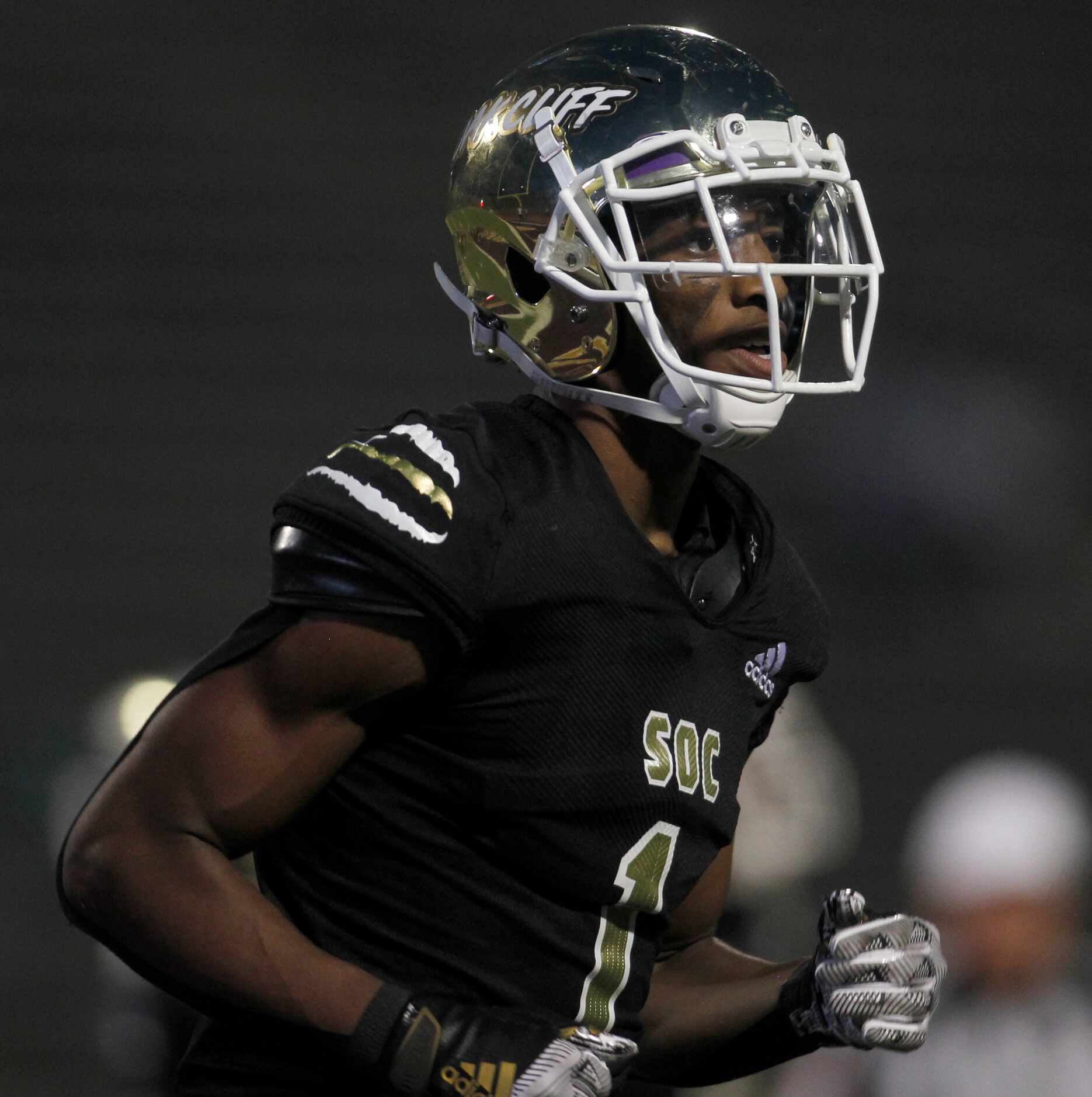 South Oak Cliff defensive back Manny Muhammad (1) leaves the field after making a 3rd down...