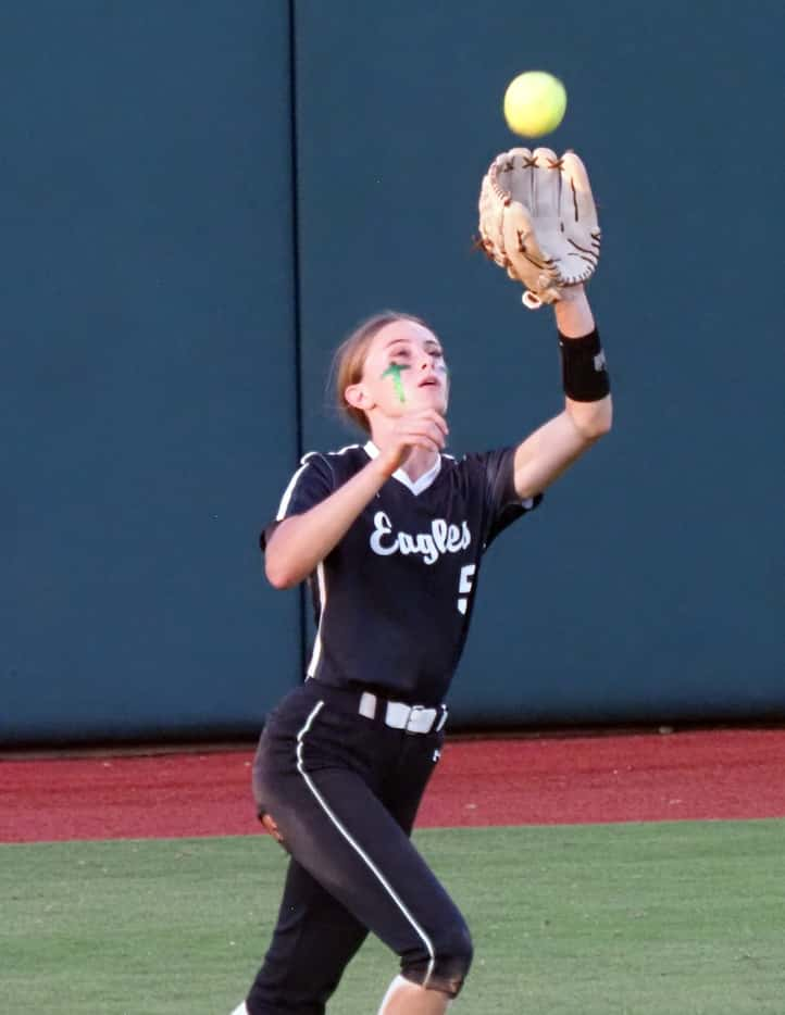 Mansfield Lake Ridge center fielder Tia Warsop makes a catch against Deer Park in the Class...