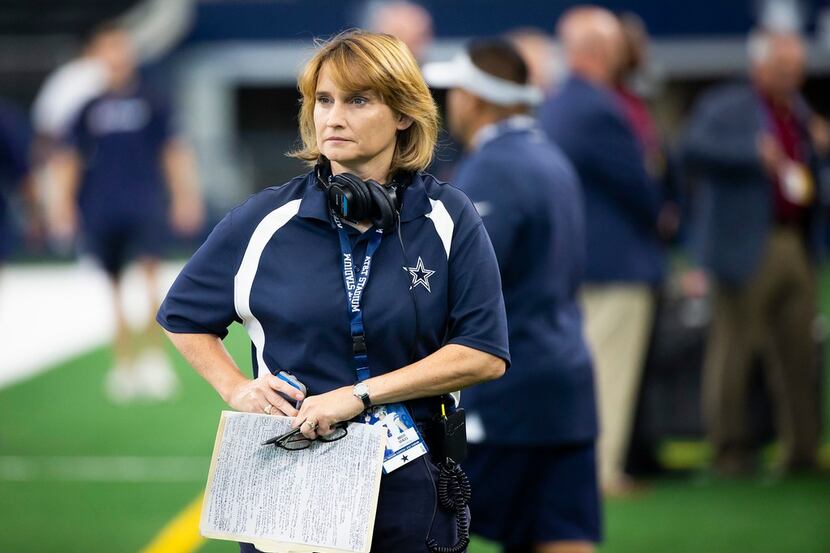Dallas Cowboys sideline reporter Kristi Scales works the sideline before a preseason...