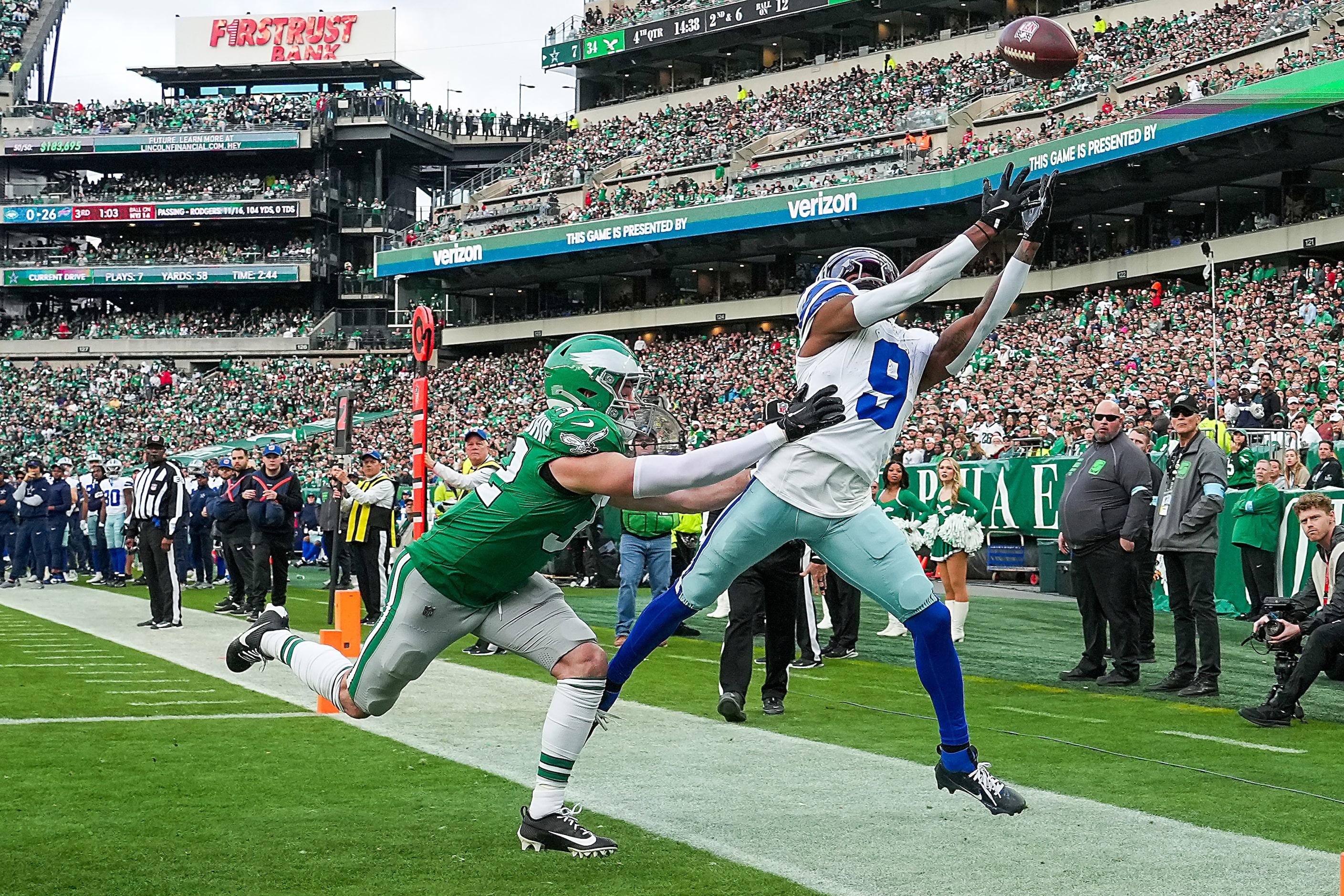 A pass goes out of reach for Dallas Cowboys wide receiver KaVontae Turpin (9) in the end...