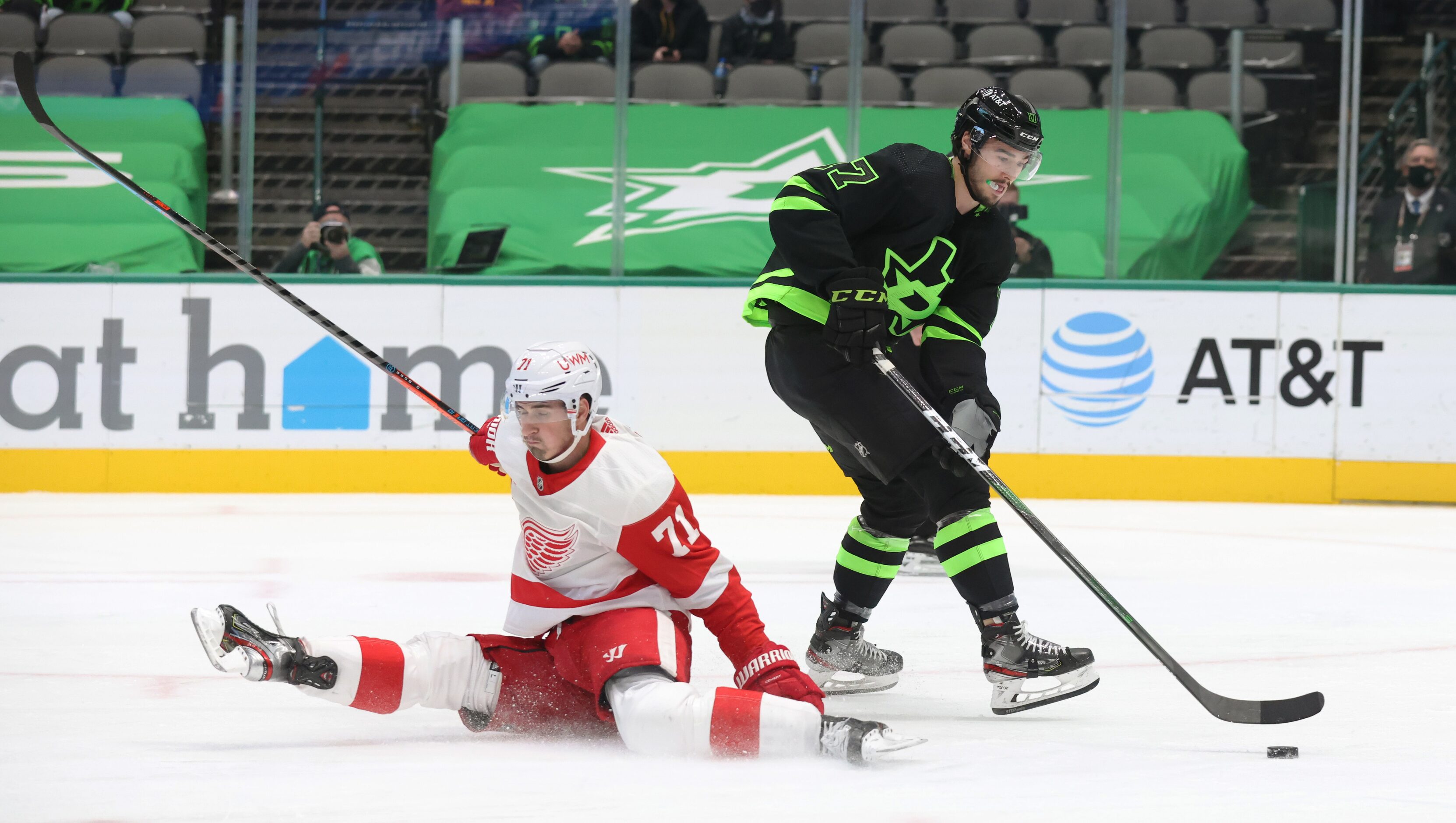 Dallas Stars right wing Nicholas Caamano (17) gets by Detroit Red Wings center Dylan Larkin...