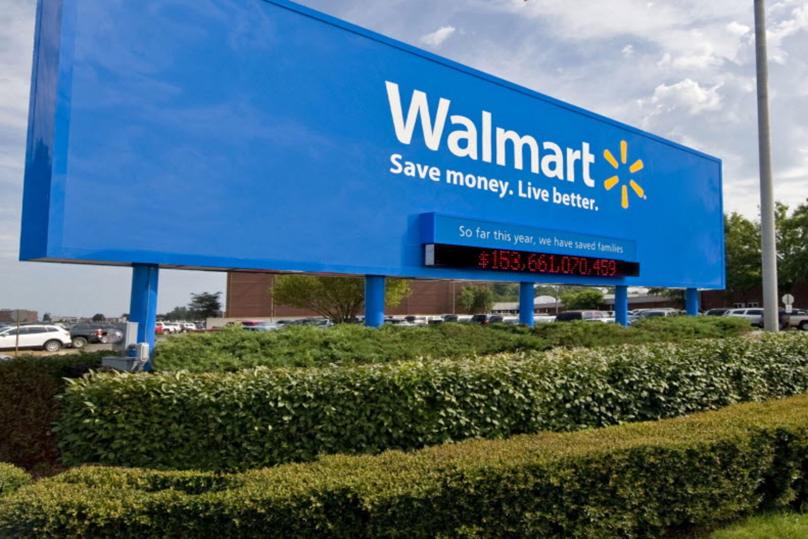 Walmart job cuts to total nearly 1,000 at Bentonville HQ
