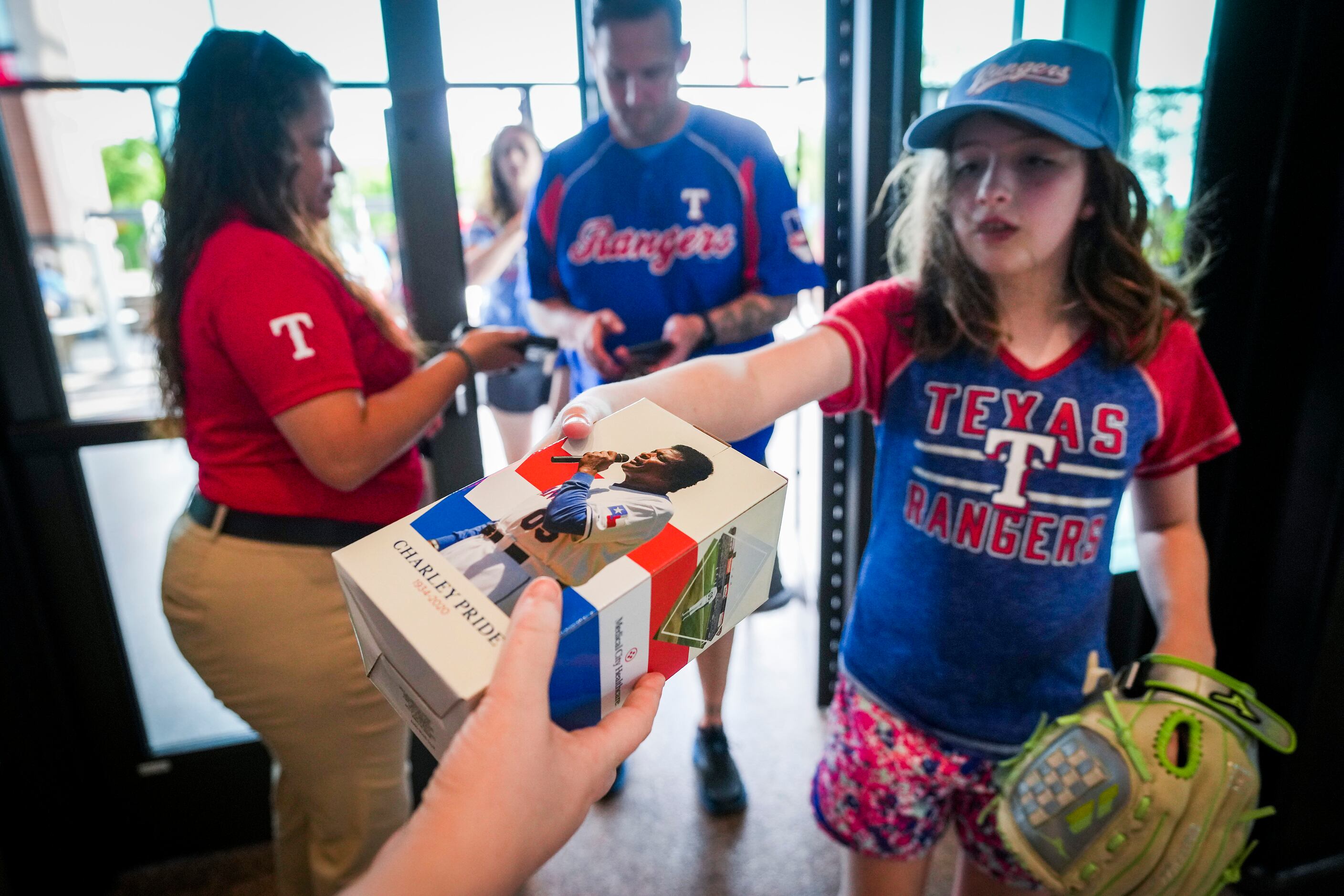 Opal Lee throws first pitch at Texas Rangers game