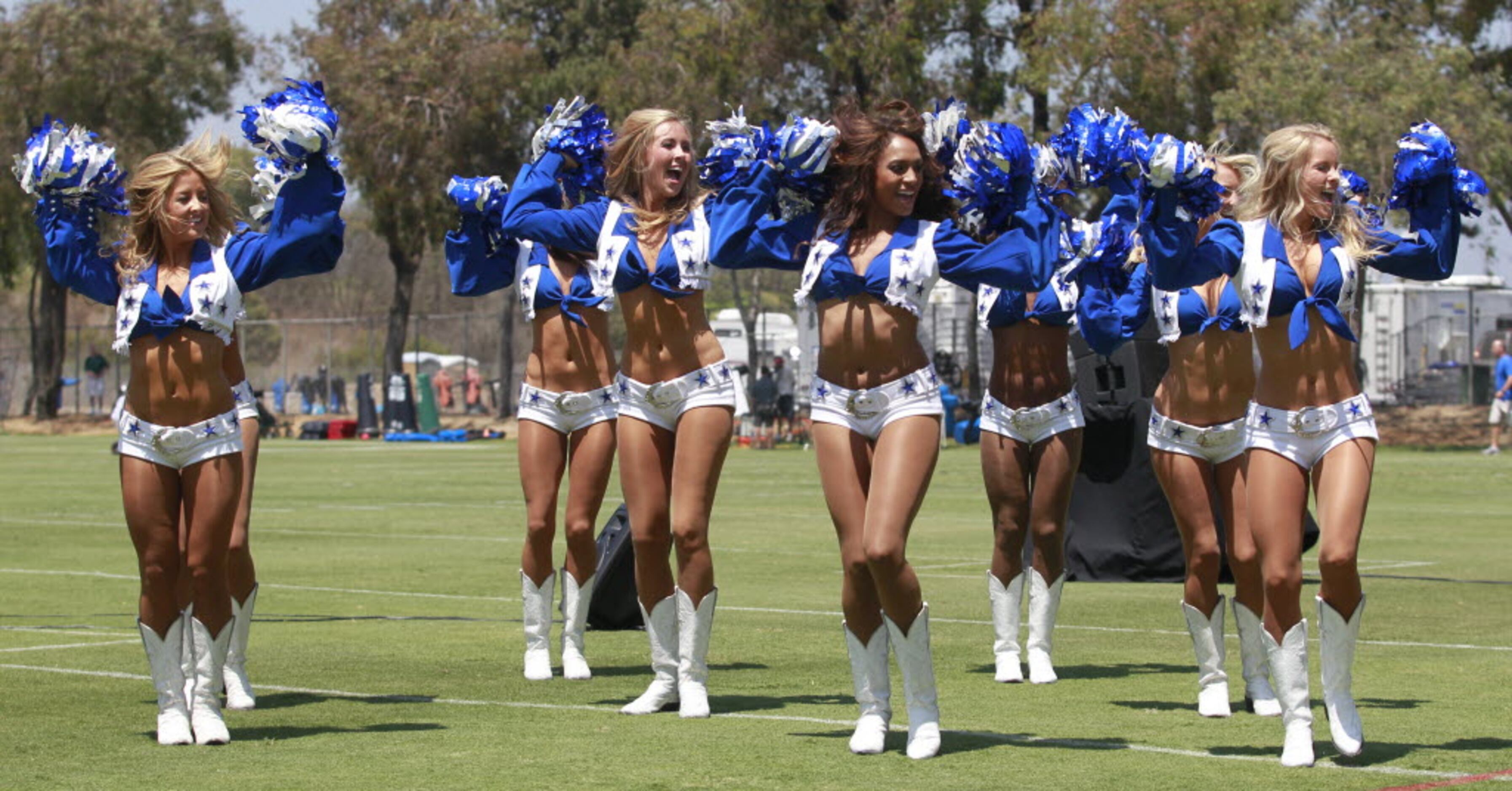 2012 Dallas Cowboys Cheerleaders Training Camp – Ultimate Cheerleaders