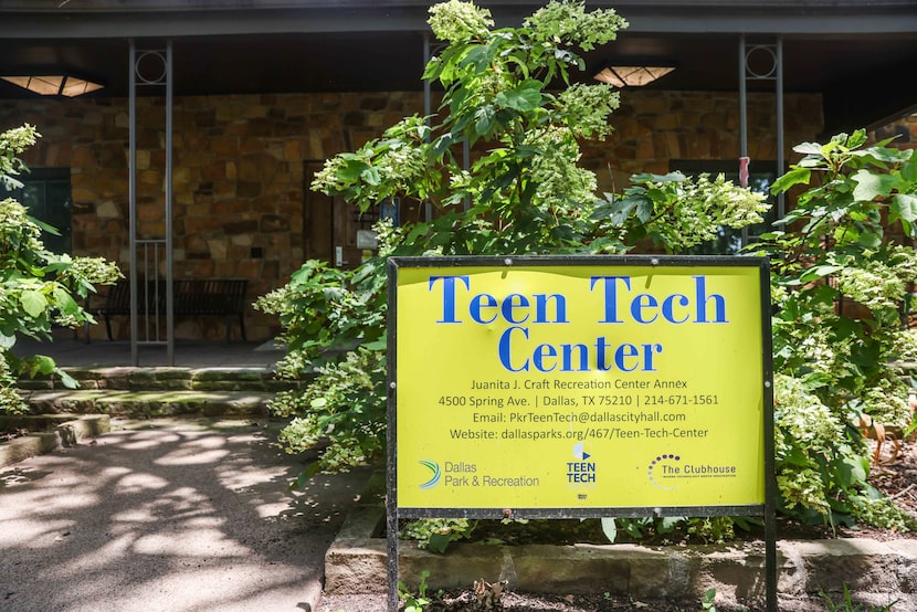 The Children's Technology Program at the Juanita J. Craft Recreation Center Annex in Dallas...