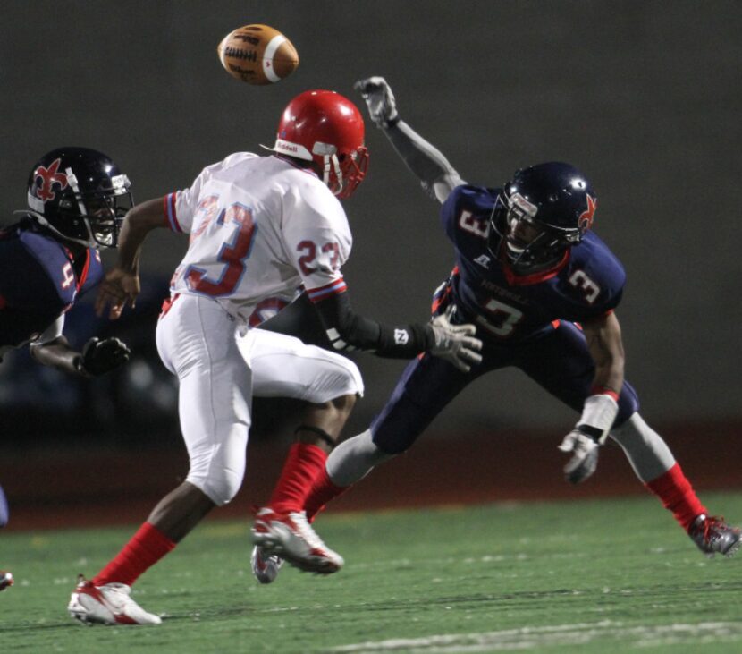 Kimball receiver Xzavier Alexander (3) fumbles the game's opening kickoff which was returned...