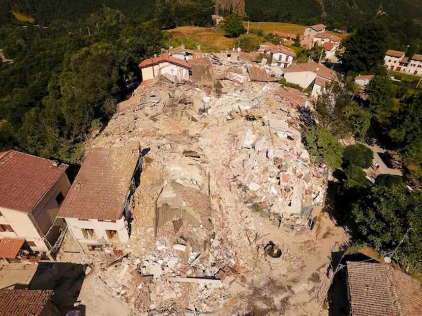 El panorama de destrucción desde el aire.